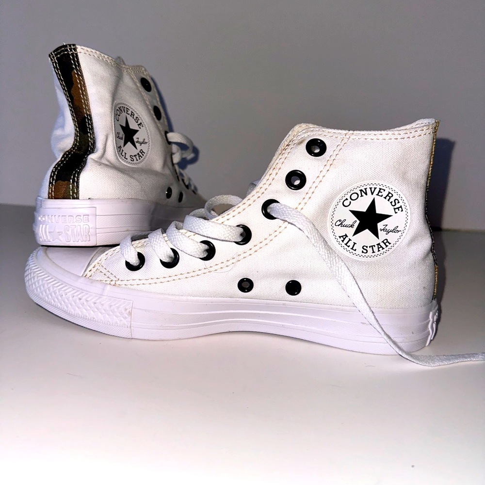 Converse You Unisex Custom High Top -White/Camo EUC Women’s 6.5